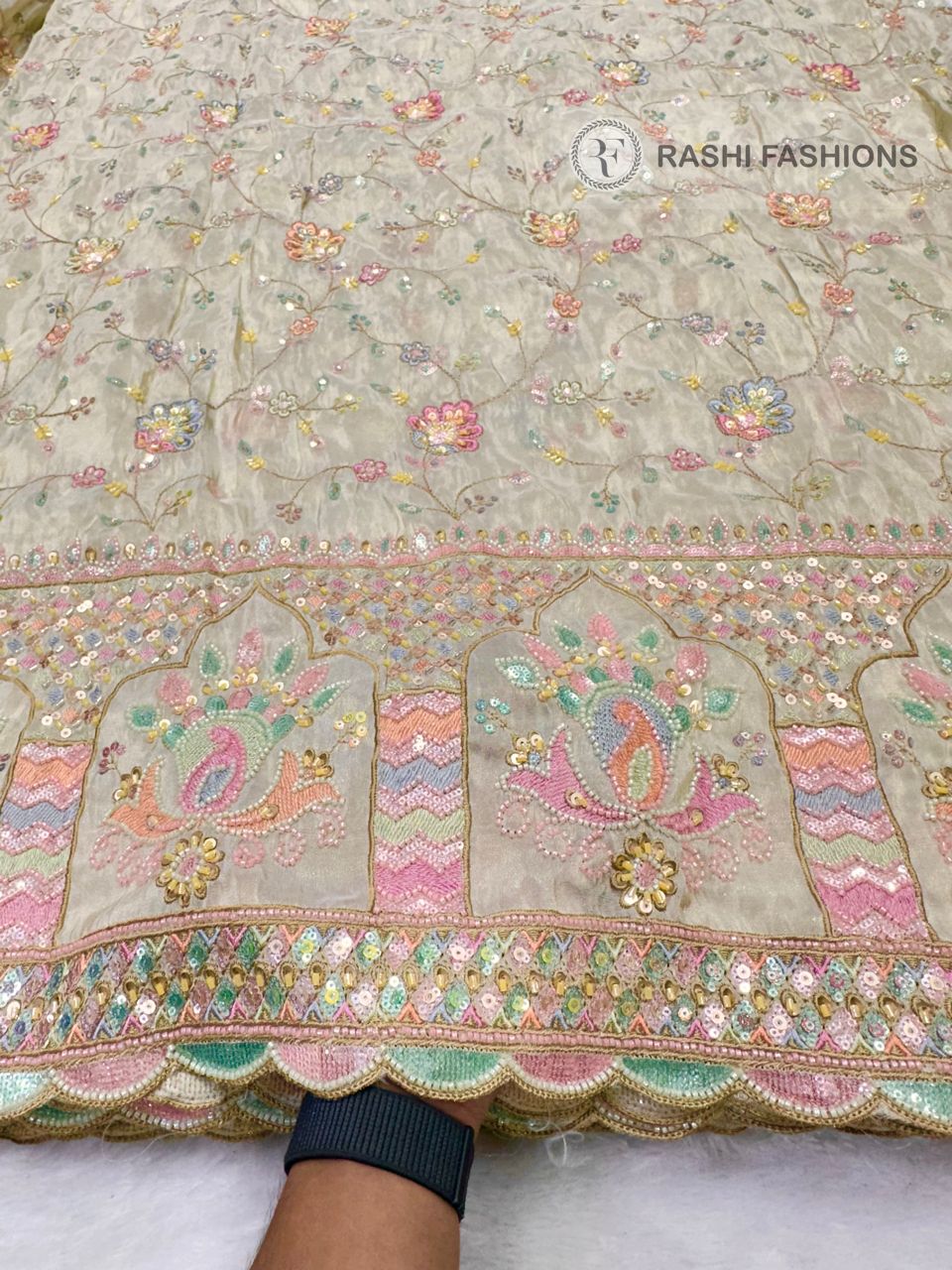 COSMOS DYEABLE 4 BEADS MULTI HANDWORK EMBROIDERY